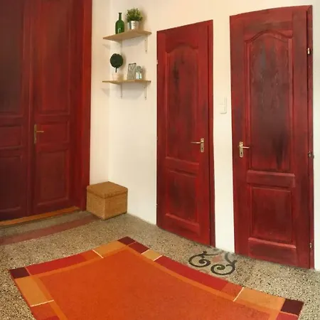 Rudolf House Appartement *